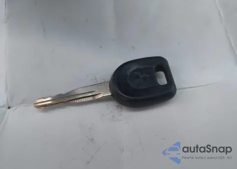 2001 Mitsubishi Galant De из США, поврежденный, VIN 4A3AA36G61E226990